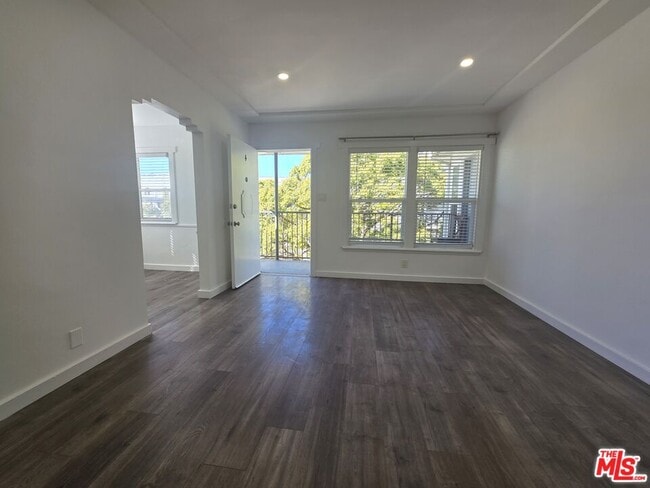 Building Photo - 1805 7th St