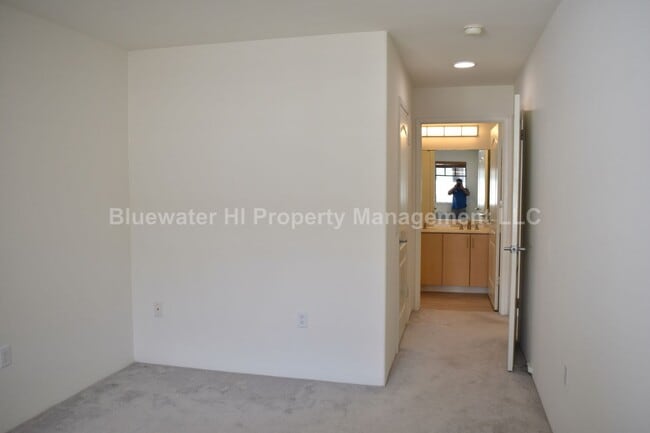 Building Photo - Mililani Mauka 2/2 w/ enclosed garage