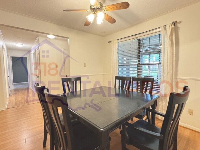 Building Photo - Beautiful Home with Large Backyard