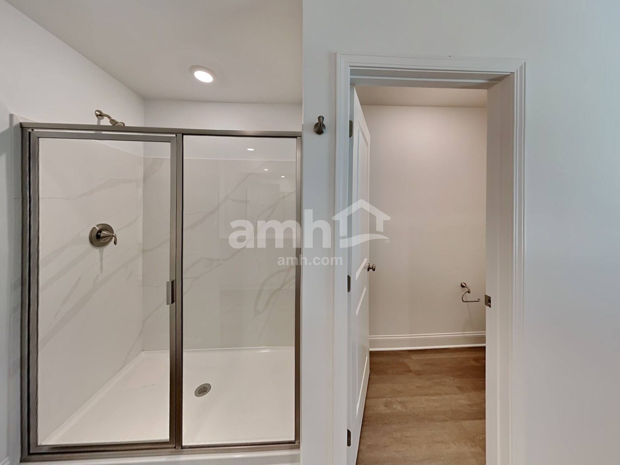 Building Photo - 1047 Highland Walk