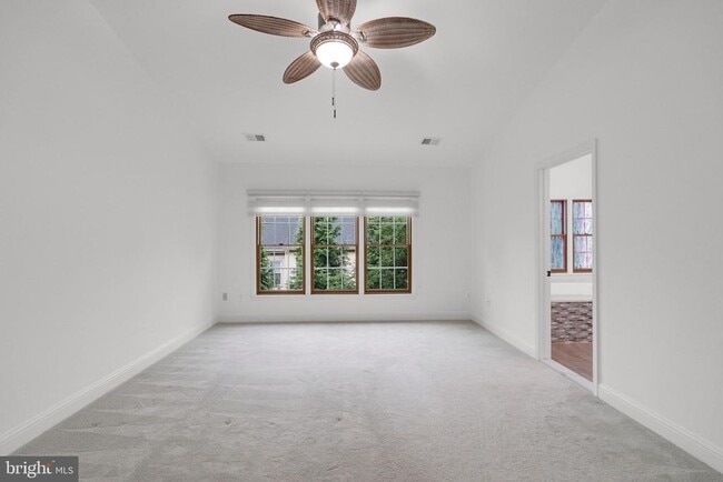 Building Photo - 1038 Grand Oak Way