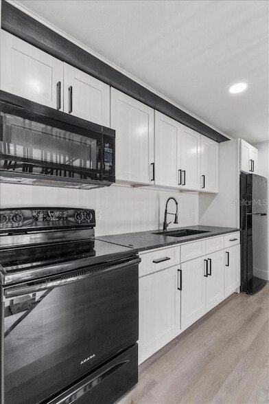 Building Photo - 4414 Overlook Dr