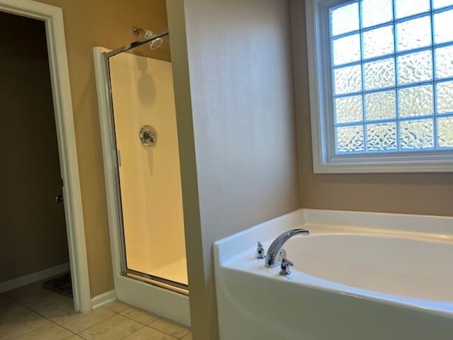 Building Photo - 68 Bicentennial Way