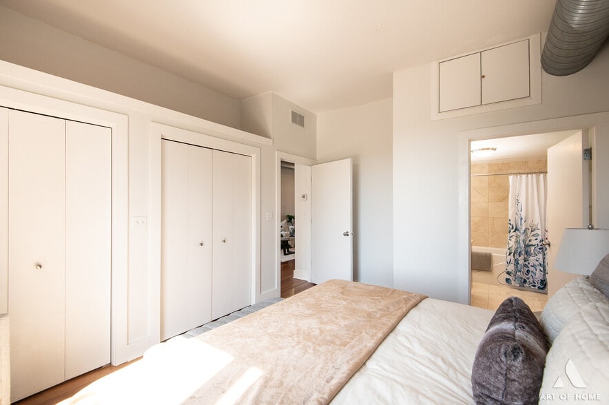 Primary Bedroom - 4751 N Artesian Ave #409