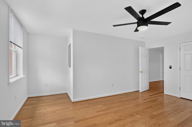 Building Photo - 704 N 18th St