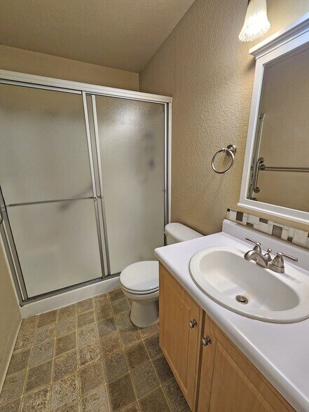 Building Photo - 9410 SW 146th Terrace