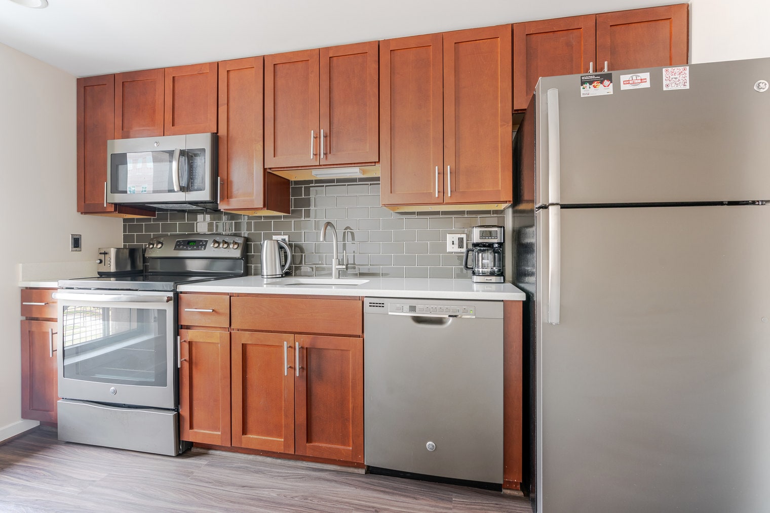 Building Photo - 3444 Fairfax Dr