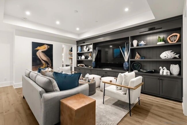 Building Photo - 715 F Ave