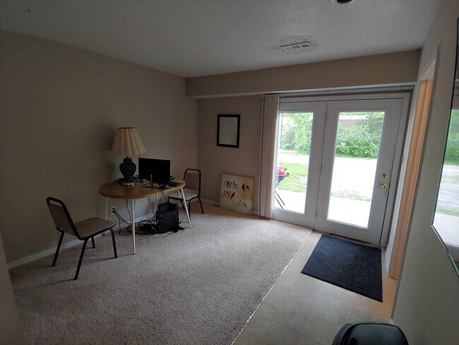 Building Photo - 634 Arkansas St