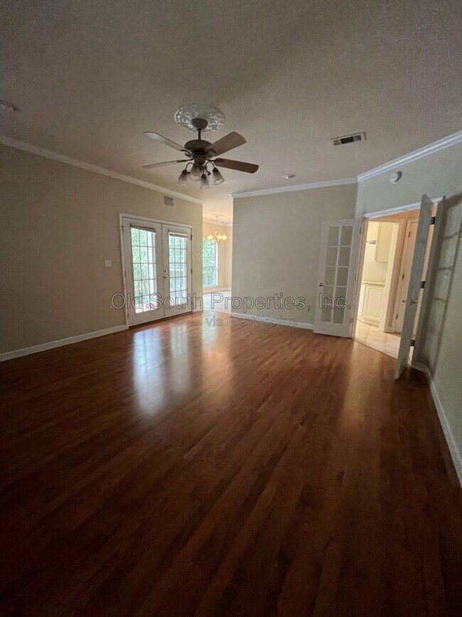 Building Photo - 754 Crooked Oak Dr