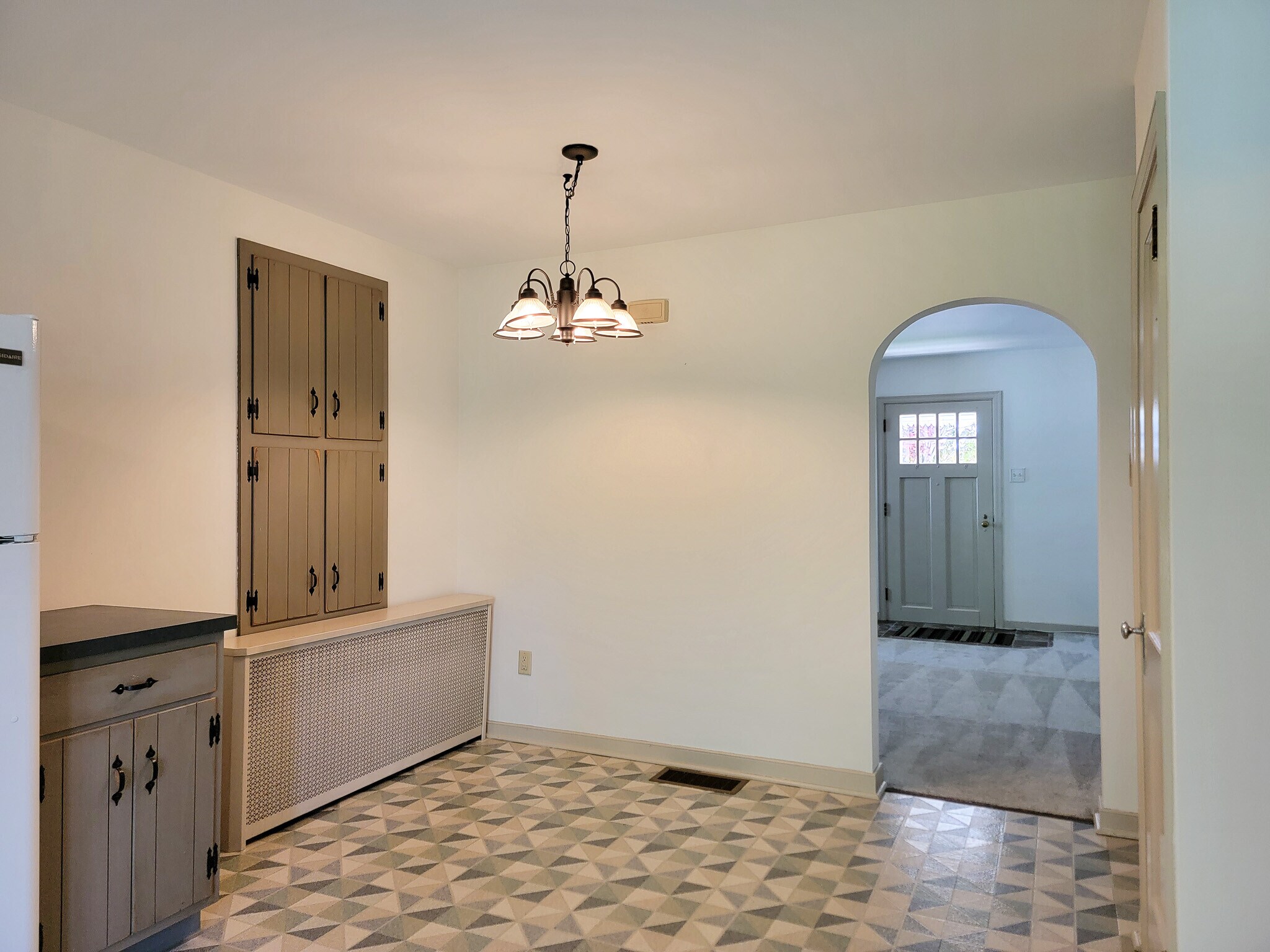 Building Photo - 125 Gerhart Ave