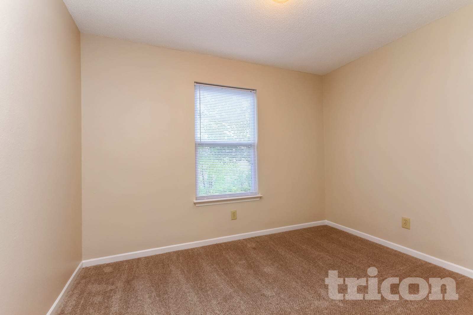 Building Photo - 171 Declaration Dr