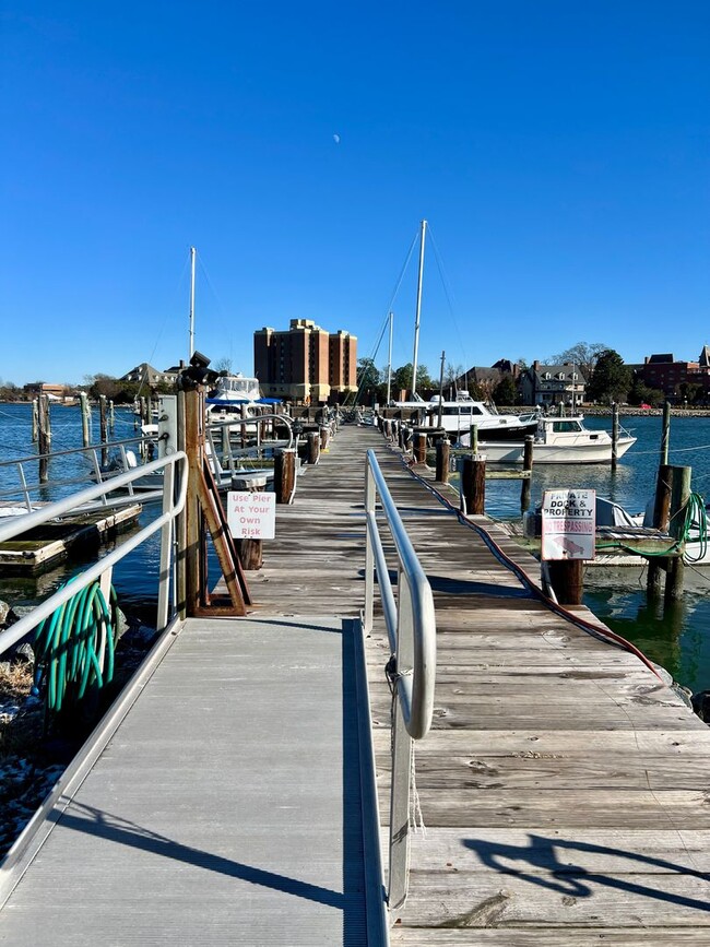 Building Photo - ***Waterfront Condo W/S/T INCLUDED~Move-In...