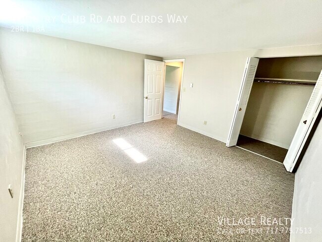 Building Photo - 671 Country Club Rd
