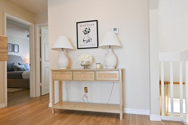 Building Photo - 12828 Meadowbreeze Dr