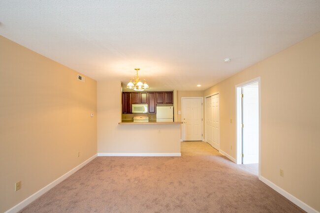 Building Photo - 1600 Pelton Park Dr