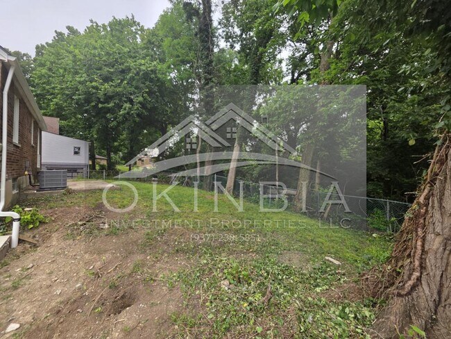 Building Photo - 1402 N Euclid Ave