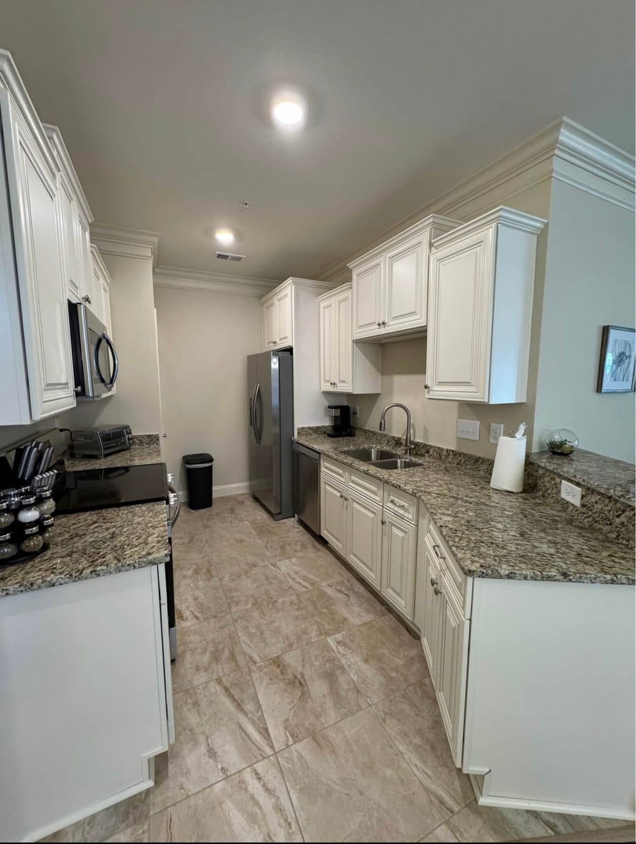 Building Photo - 81 Delray Dr