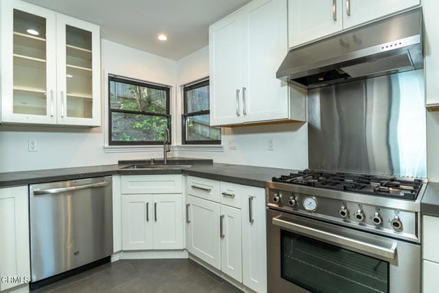 Building Photo - 2057 Hilldale Dr