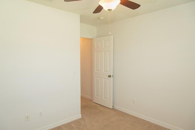 Building Photo - 9559 Parker Pl Dr