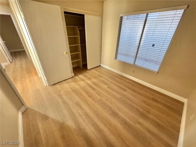 Building Photo - 1928 Bookbinder Dr