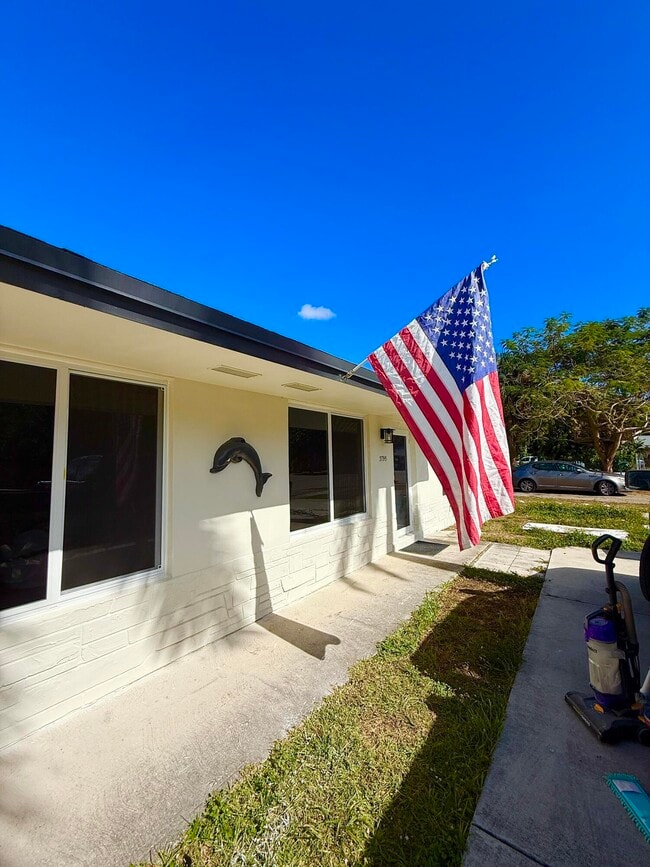 Building Photo - 3797 Roan Ct E