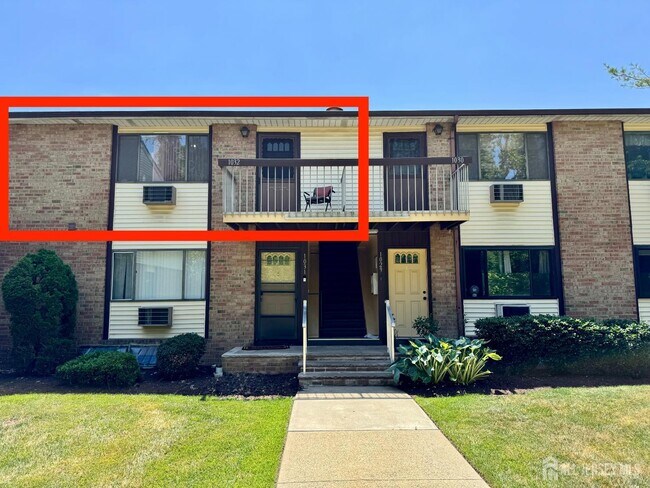 Building Photo - 1032 Cricket Ln