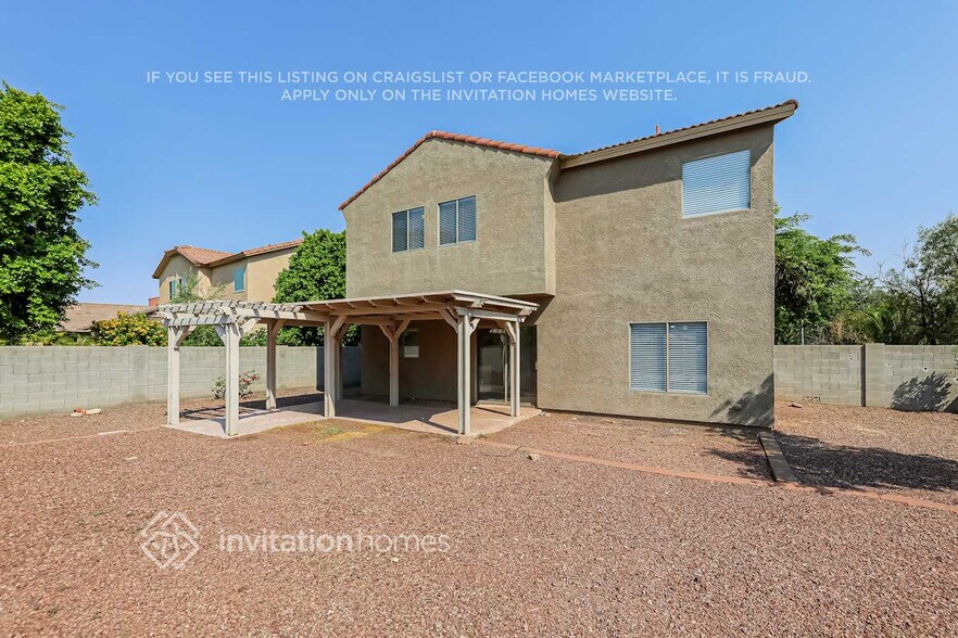 Building Photo - 16145 W Lisbon Ln