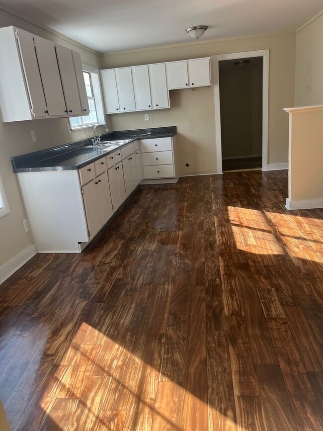 Primary Photo - 809 Old Talladega Hwy