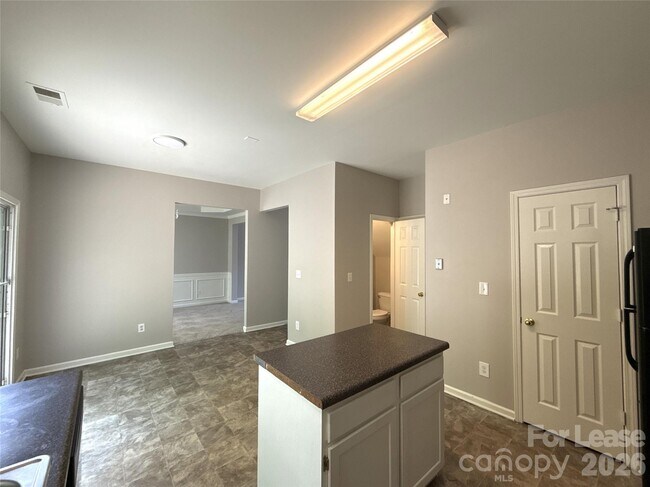 Building Photo - 1207 Joannas Ct