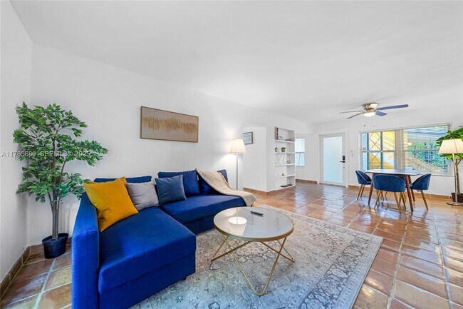 Building Photo - 312 NE 16th Terrace