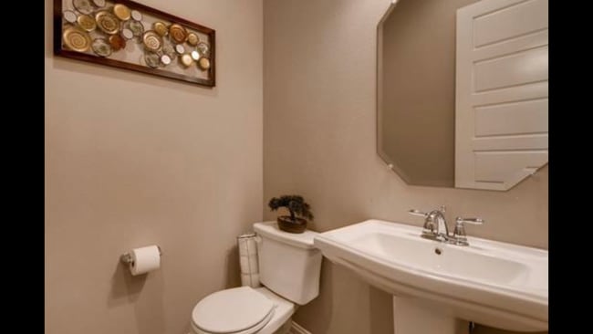 Building Photo - 6904 Idea Rd