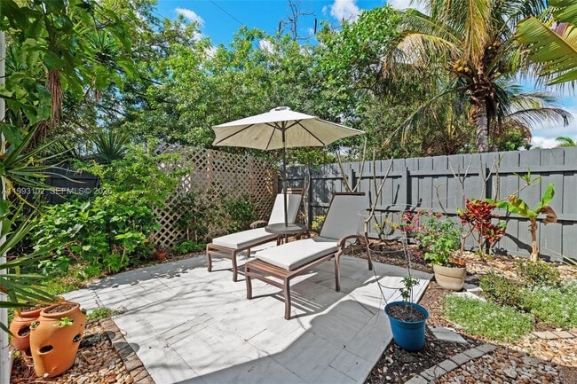 Building Photo - 350 NE 59th St