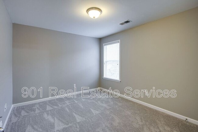 Building Photo - 1413 Island Town Dr