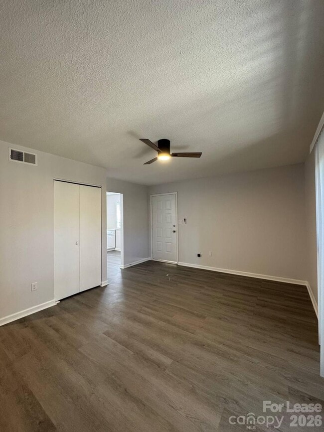 Building Photo - 1466 Riverwood Ct