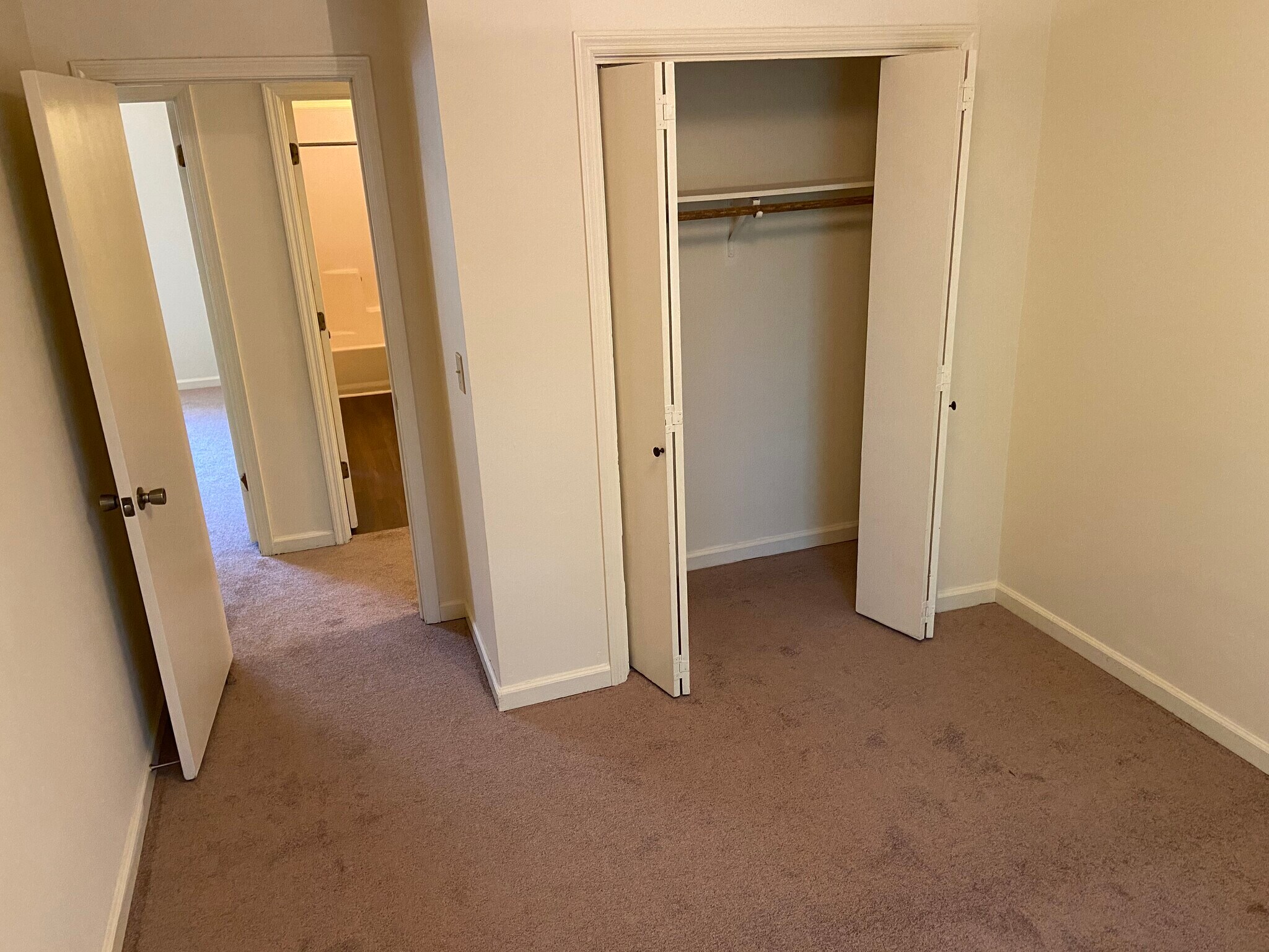 Bedroom 3 - 897 Ventnor Pl SW