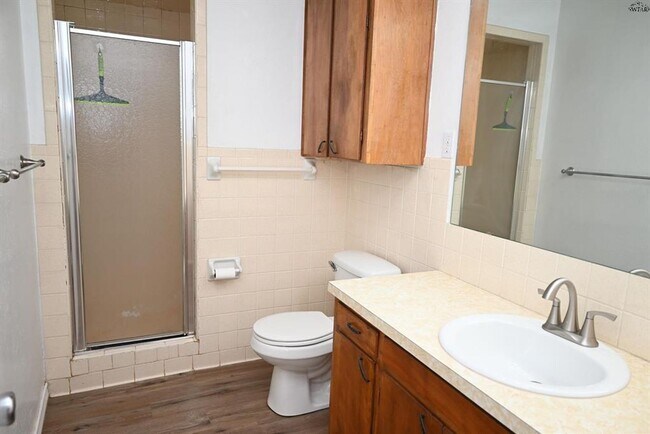Building Photo - 4 bed 2 bath near SAFB.