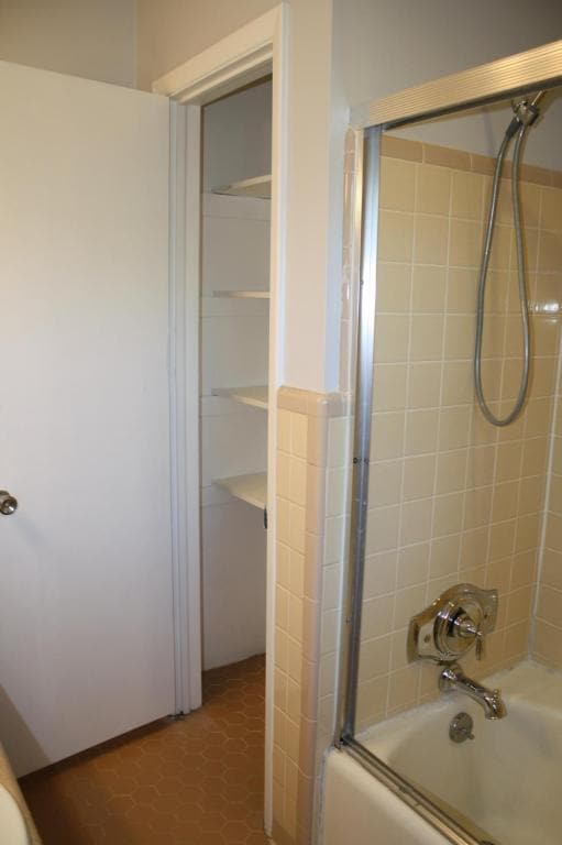 Building Photo - 306 Susan Dr