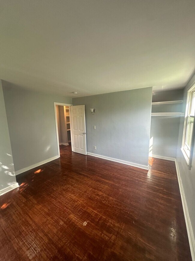 Building Photo - 3-9 Benefield Place