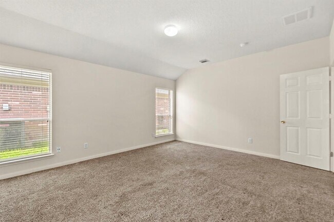 Building Photo - 3619 Slocom Dr