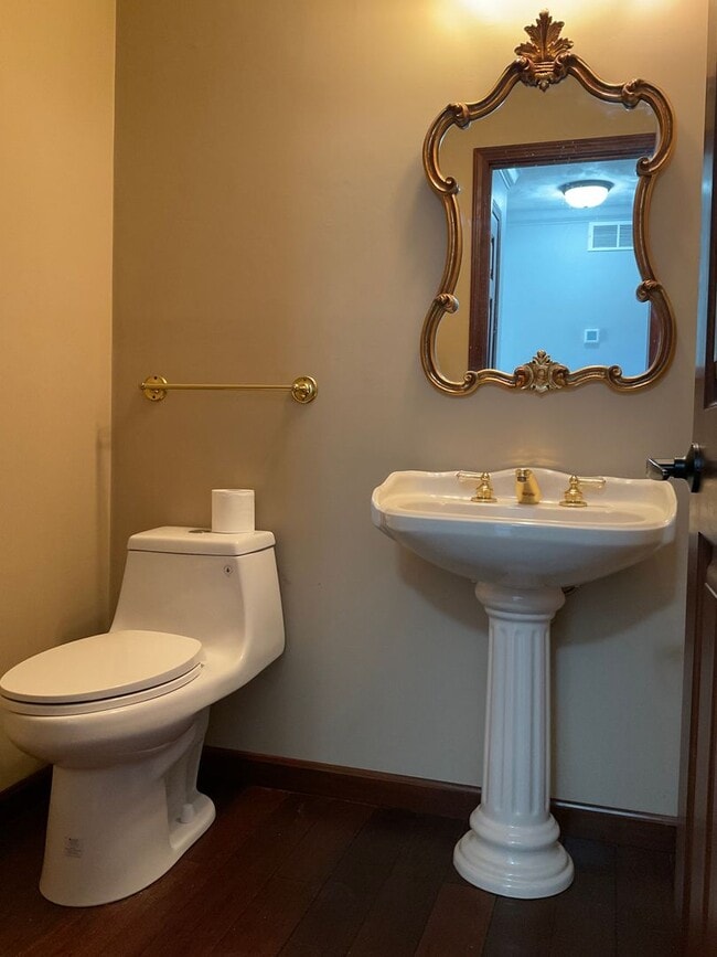 Building Photo - 2903 Lake Lorraine Cove