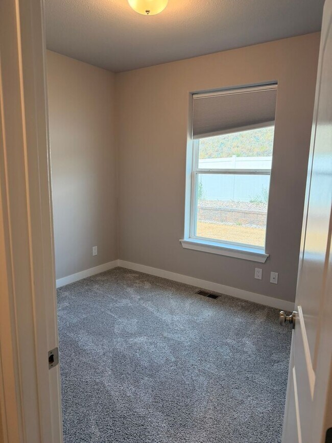 Building Photo - 1726 Kade Ct