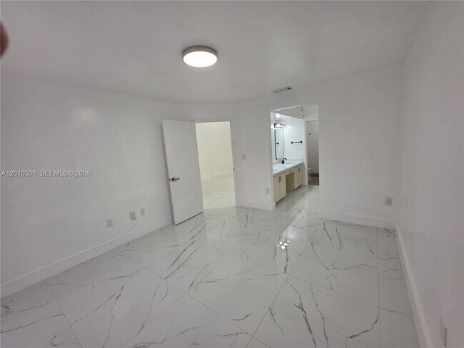 Building Photo - 14775 SW 83rd Ln
