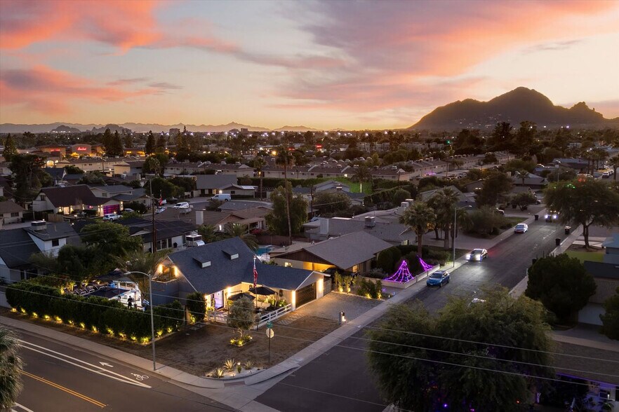 Building Photo - 8543 E Valley Vista Dr