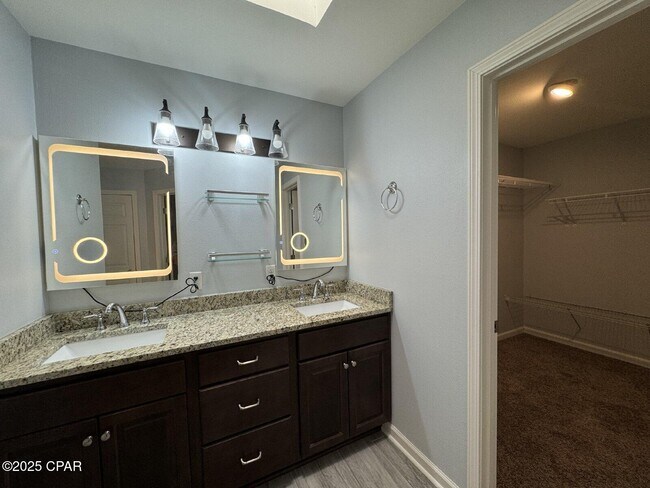 Building Photo - 3549 Azalea Way
