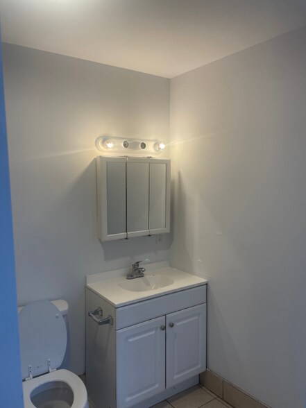 Building Photo - 24 Mechanic St