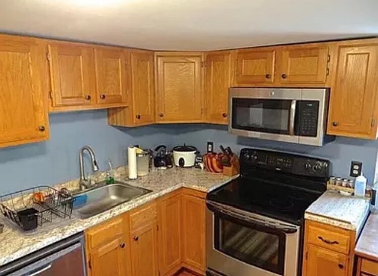 Building Photo - 12 Portland Ave