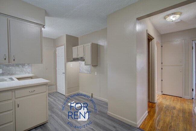 Building Photo - 2857 Stevenson St