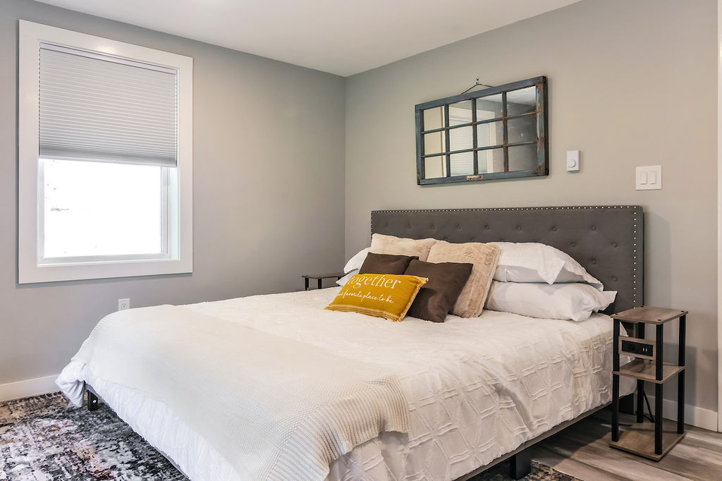 Building Photo - 36 Pequotsepos Rd