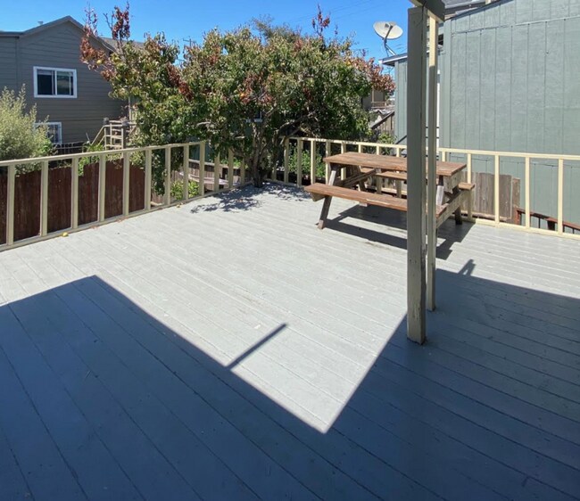 Building Photo - 2525 Filbert St